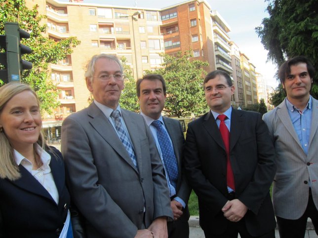 Antón Damborenea y portavoces de Margen Izquerda. 