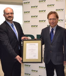 Entrega certificación AENOR a la Torre DKV