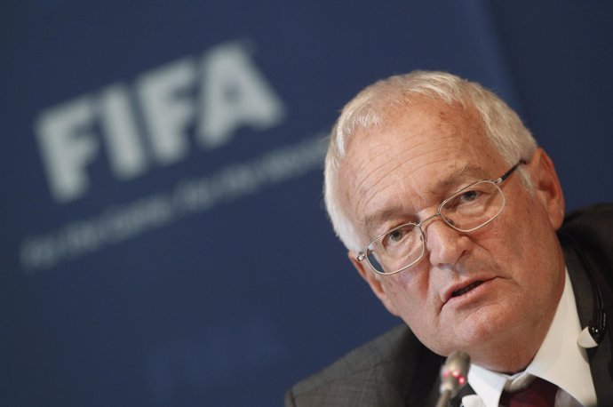  El Presidente Del Órgano De Decisión De La Comisión De Ética De La FIFA, Hans-J