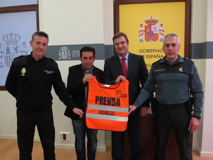 Presentación de los chalecos