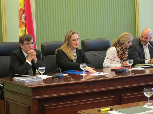 Senadores autonómicos baleares en el Parlament
