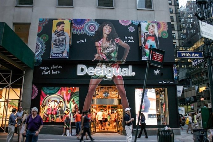 Tienda de Desigual en la Quinta Avenida de NY