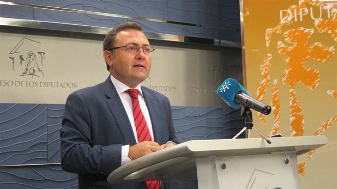 Coordinador de la Interparlamentaria del PSOE-A, Miguel Ángel Heredia