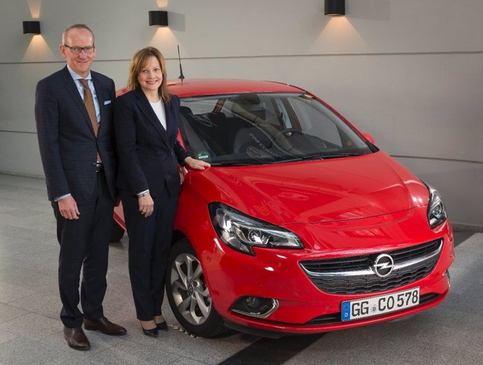 Karl-Thomas Neumann (Opel) y Mary Barra (General Motors)