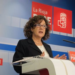 La Diputada Regional Del PSOE Ana Santos 