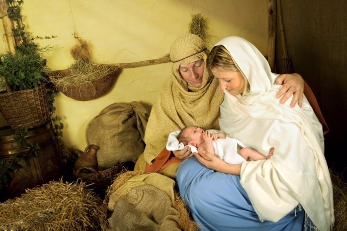 Visita a un belén viviente en Navidad