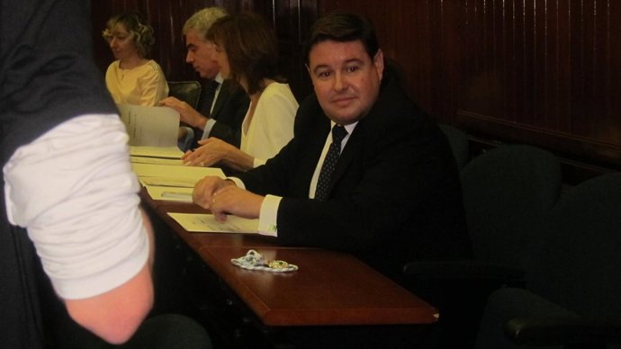 Bernardo Colsa toma posesión como concejal del PRC en Santander