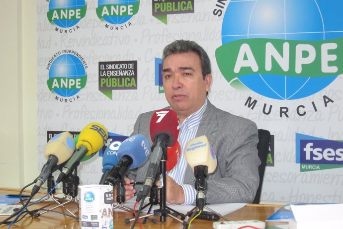 Sánchez en rueda de prensa ANPE Murcia