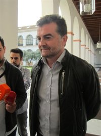 IU celebra que IDEA "rectifique" sobre pagar defensa a imputados pero pide explicaciones al presidente de Consejo Rector