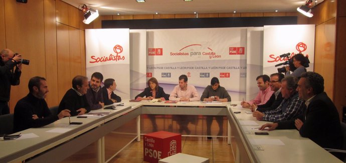 Tudanca se reúne con los secretarios provinciales del PSOE