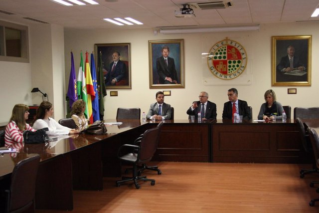 Reunión entre la Universidad de Jaén y Santander Universidades.