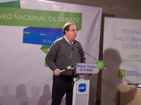 Herrera pide a los jóvenes del PP que tengan casta