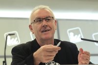 Cayo Lara denuncia que el poder ecónomico se ha movido para "cargarse" a IU porque quiere "acabar con el capitalismo"