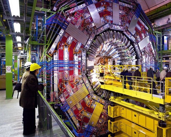 Detector CMS del acelerador de partículas LHC