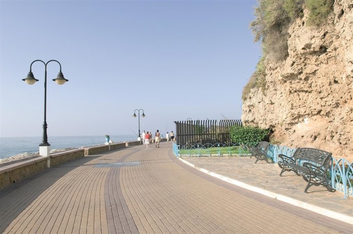 Punta de Torremolinos pernoctaciones costa del sol