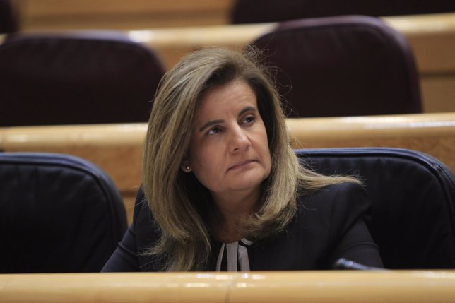 Fátima Báñez en el Senado