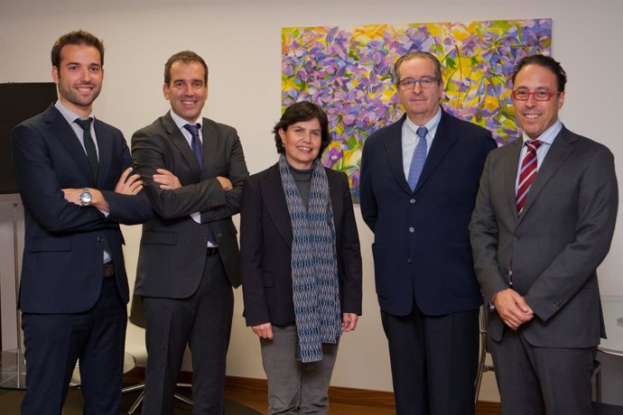 Representantes de la Universidad de Navarra y Geiser Pharma