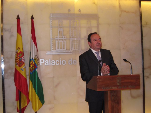 Pedro Sanz, presidente del Gobierno de La Rioja analiza inversiones Estado