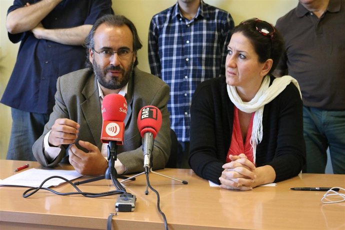 Raúl García Barroso y Elvi Mármol (Sabadell Lliure de Corrupció)