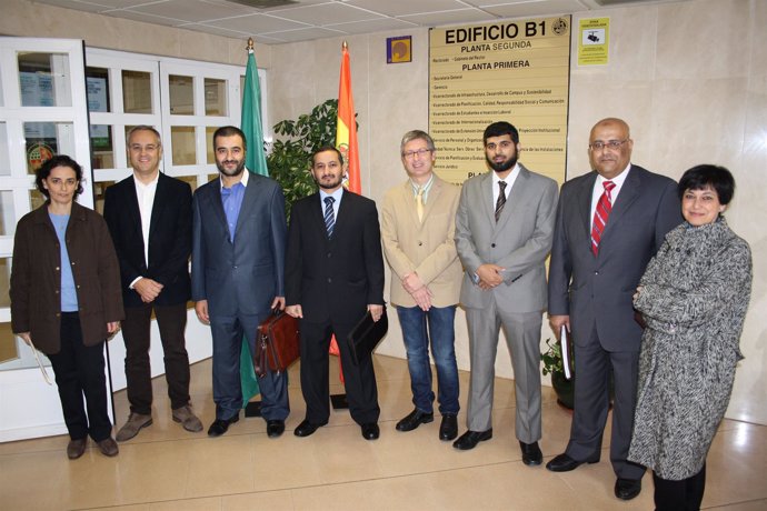 Nota Y Foto Una Delegación De La Universidad Saudí De Al Jouf Visita La Universi
