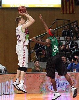 David Bertans en el Laboral Kutxa - FIATC Joventut