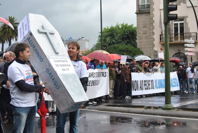 Protesta de trabajadores de Alcoa en A Coruña