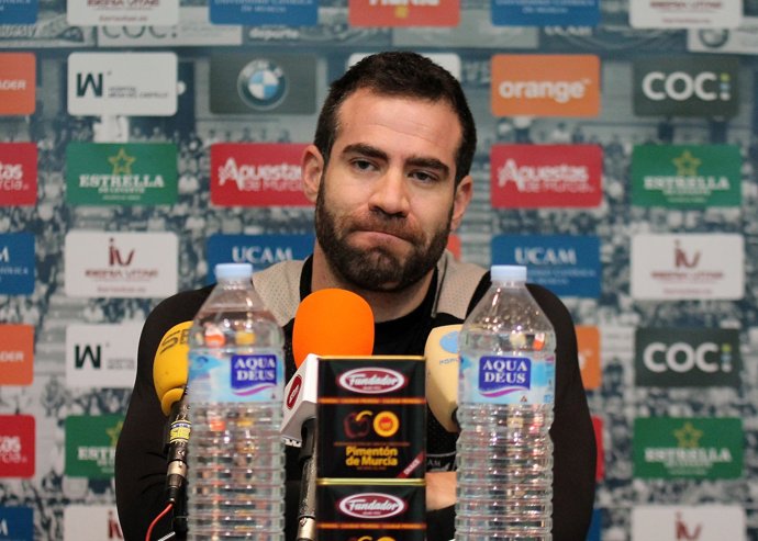 Carlos Cabezas en rueda de prensa