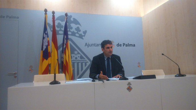 Martínez en rueda de prensa