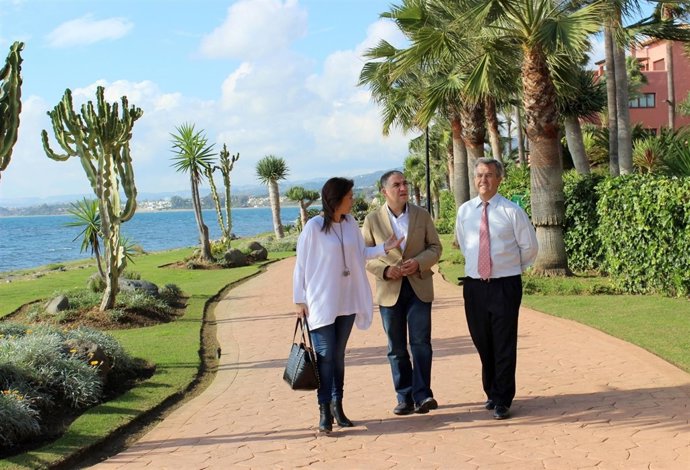 Elías Bendodo y alcalde de Estepon, García Urbano