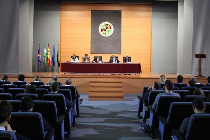 Inauguración de la VIII Feria del Emprendimiento de la UJA