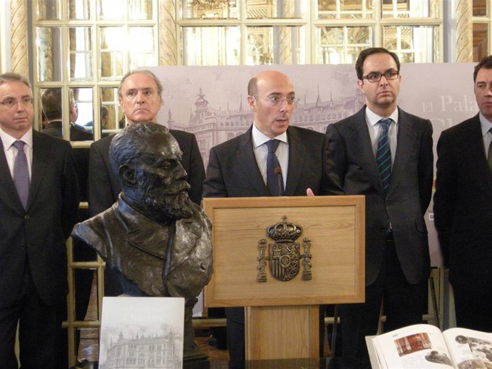 País,Vasco, Carlos Urquijo, Presenta El Primer Libro Sobre El Palacio Chávarri