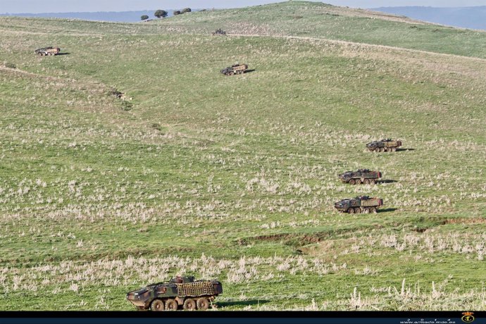 Despliegue de vehículos pirañas en Sierra de Retín