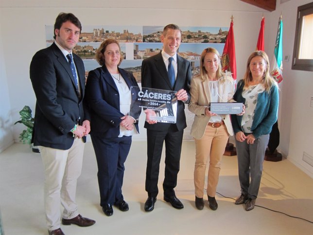 Cáceres recibe el premio Mejor Destino Accesible otorgado por ThyssenKrupp