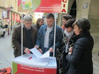 Maíllo (IU) vincula la implantación de la renta básica a una reforma fiscal "en la que paguen más los que más tienen"