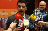 Serna (UPyD) cree que Cámara "debe apartarse y defenderse fuera de las instituciones"