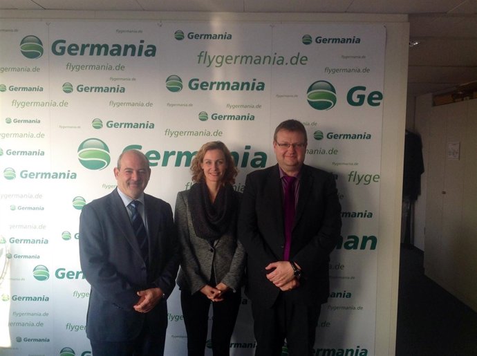 Reunión entre la Junta  de Andalucía y la aerolínea Germania