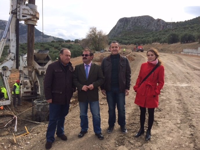 José Castro visita las obras en la carretera de Jaén a La Guardia