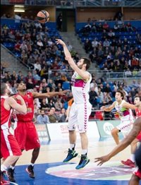 El Baskonia se da un homenaje a costa del Olympiacos