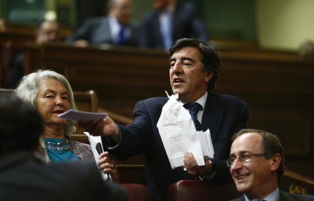 José Antonio Bermúdez de Castro, Alfonso Alonso y Beatriz Rodríguez-Salmones