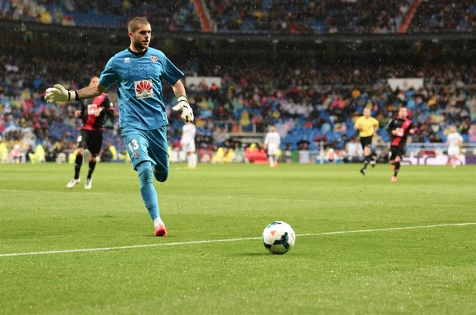 El portero del Rayo, Rubén, en el encuentro Real Madrid - Rayo Vallecano