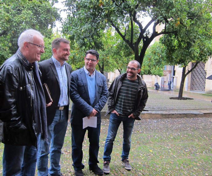 Lara, Maíllo, García y Mariscal en el Patio de los Naranjos de la Mezquita