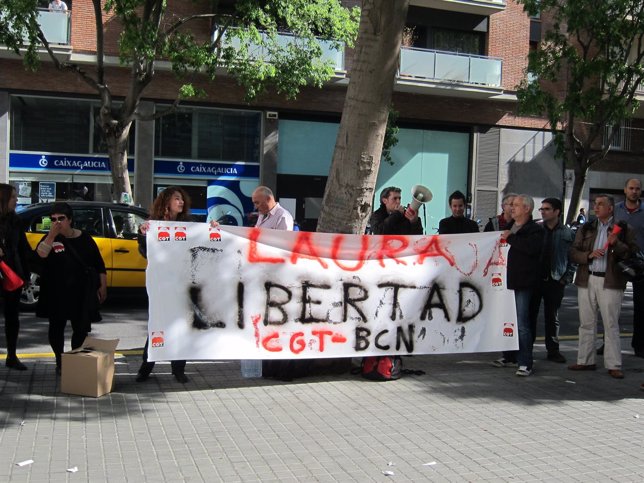 Protesta Por La Detención De Una Dirigente De CGT Por Disturbios De Huelga Gral