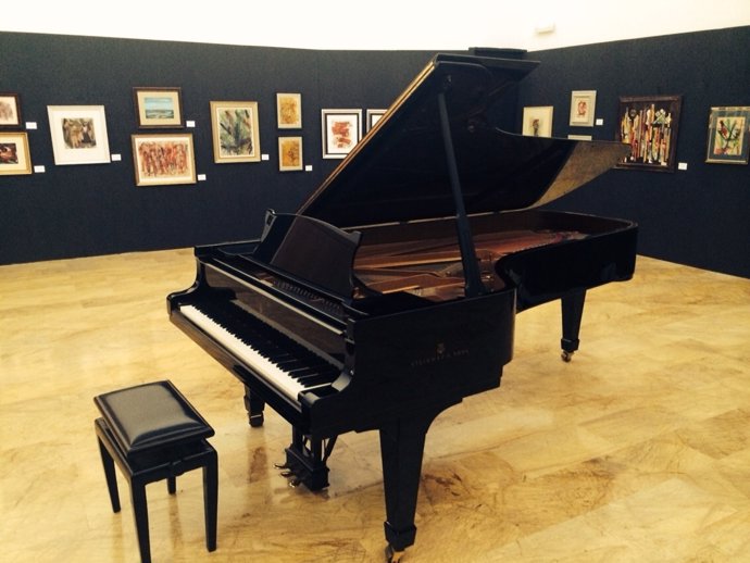 Antiguo piano Steinway 