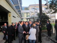 Decenas de personas acuden a la capilla ardiente para despedirse de la agente fallecida en un tiroteo en Vigo