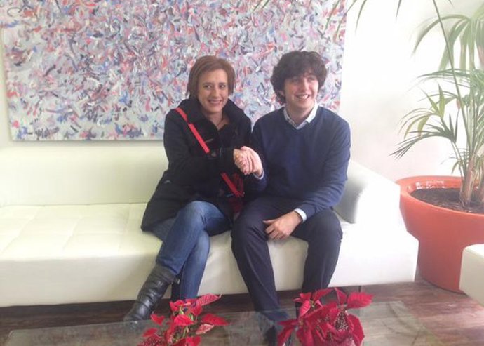 ¡La Foto! El 'Pequeño Nicolás' También Al Lado De Teresa Romero 