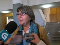 Rosa Quintana traslada su "cariño" y "solidaridad" a la familia de los dos marineros gallegos desaparecidos