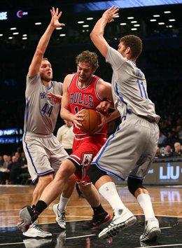 Pau Gasol lidera a los Chicago Bulls ante los Nets