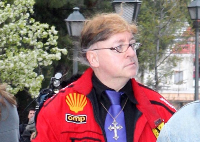 Paco Porras: "El fantasma de Encarna Sánchez le persigue (a Isabel Pantoja)"