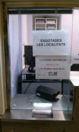 Cartel de "no hay localidades" en El Escalante