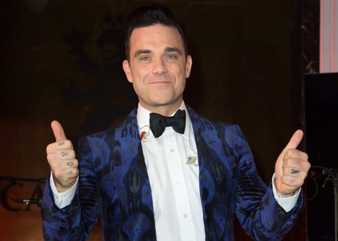 Robbie williams cafe royale 